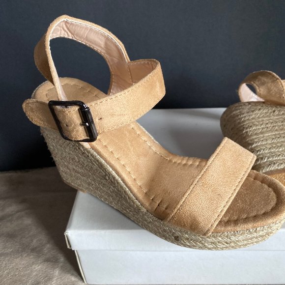 Brand New size 36 (6) Wedge Heels - Picture 1 of 4